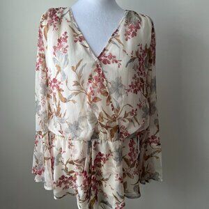 🤍Vince Camuto Flutter Cuff Peplum Blouse Sz L* Floral- Cream -burgundy